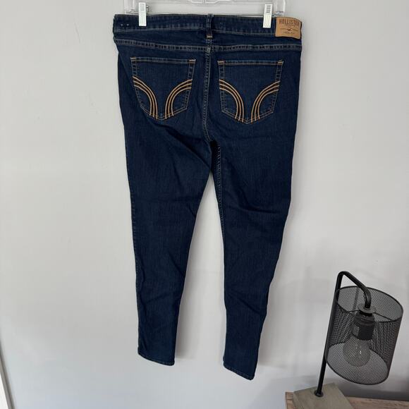 Hollister Dark Wash Skinny Jeans Junior's Size 13 Cotton Polyester Spandex Blend - Picture 5 of 8